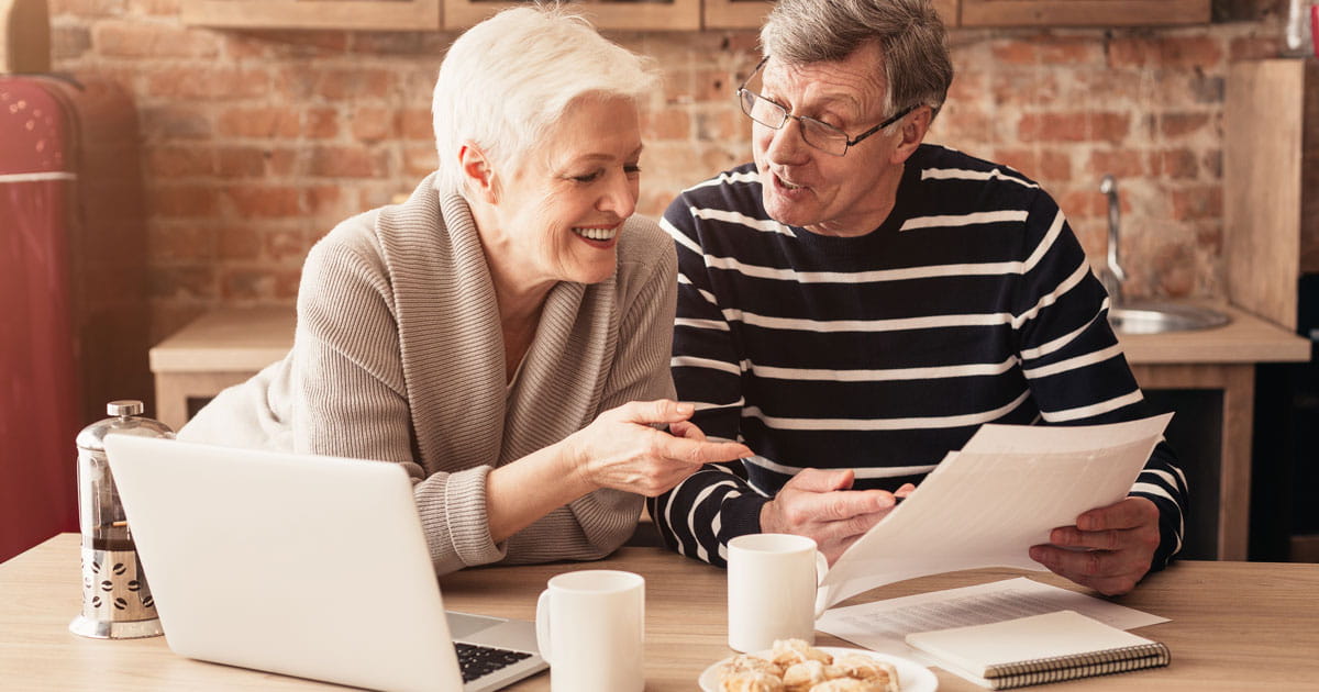 Als Rentner einen Kredit aufnehmen: Warum das so problematisch ist! 